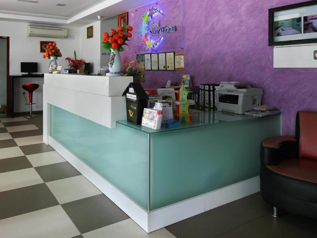 Hotel Star Moon Малакка Экстерьер фото